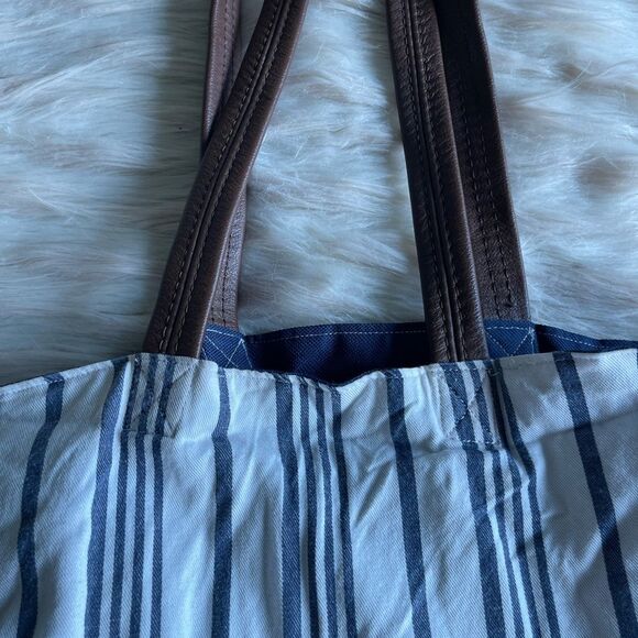 Three Cords x Marine Layer Reversible Tote in White/Blue Stripe - Picture 11 of 13
